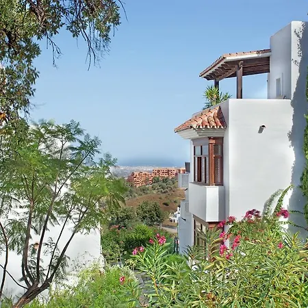 Jacarandas De Elviria *