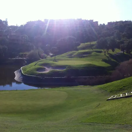 Jacarandas De Elviria * Μαρμπέλλα
