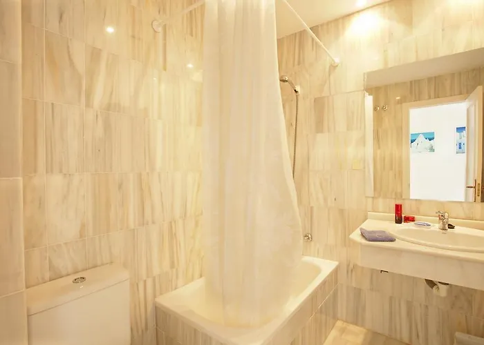 Апартаменты Jacarandas De Elviria *